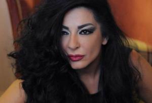 ممثلة لبنانية تطالب بحرق الفلسطينيين بأفران هتلر